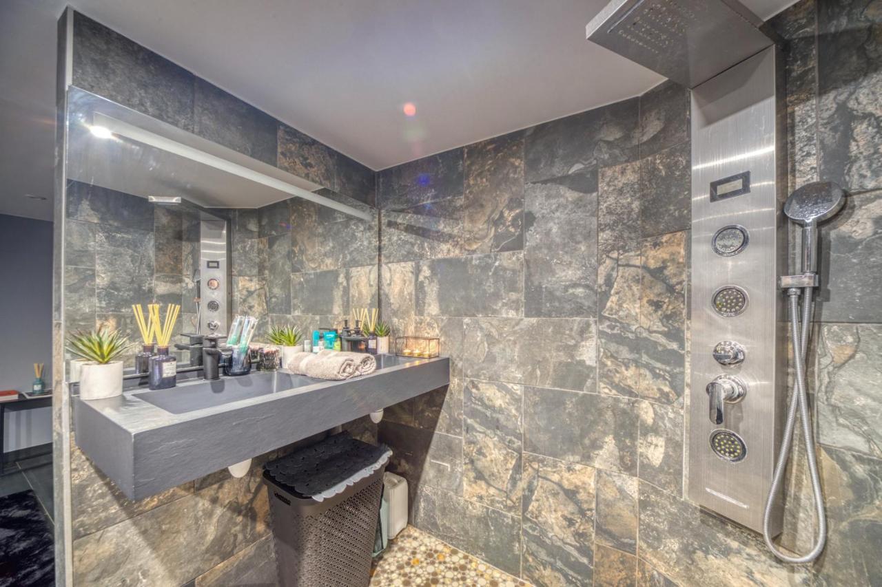 L'eden - Jacuzzi / Sauna Appartement *