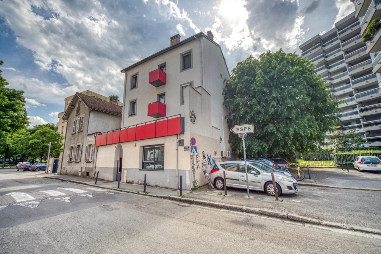 L'eden - Jacuzzi / Sauna Appartement Grenoble